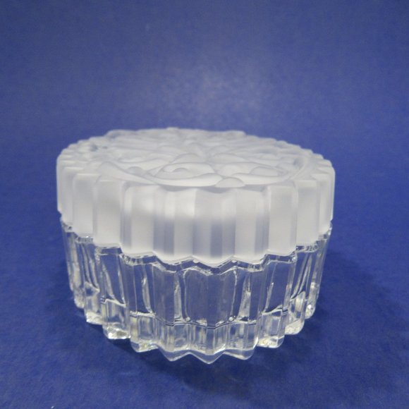 Clear Oval Glass Frosted Lid Trinket Jewelry Box - Picture 3 of 8